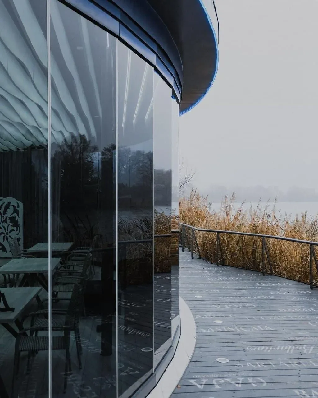 Atrium Glastrennwand