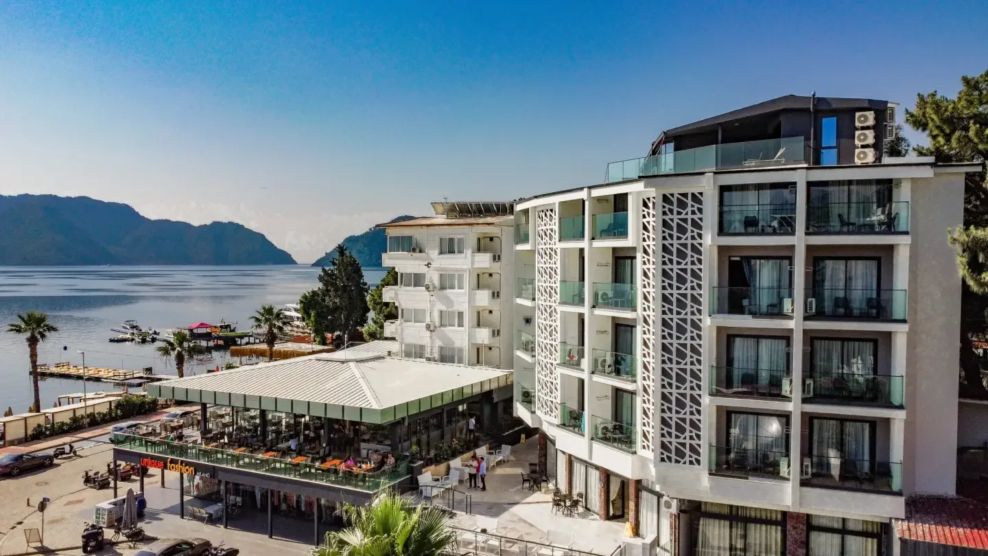 Linera cam korkuluk, otel