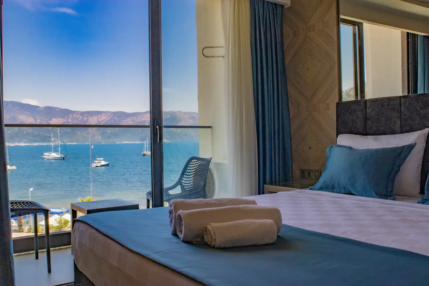 Linera otel balkonu