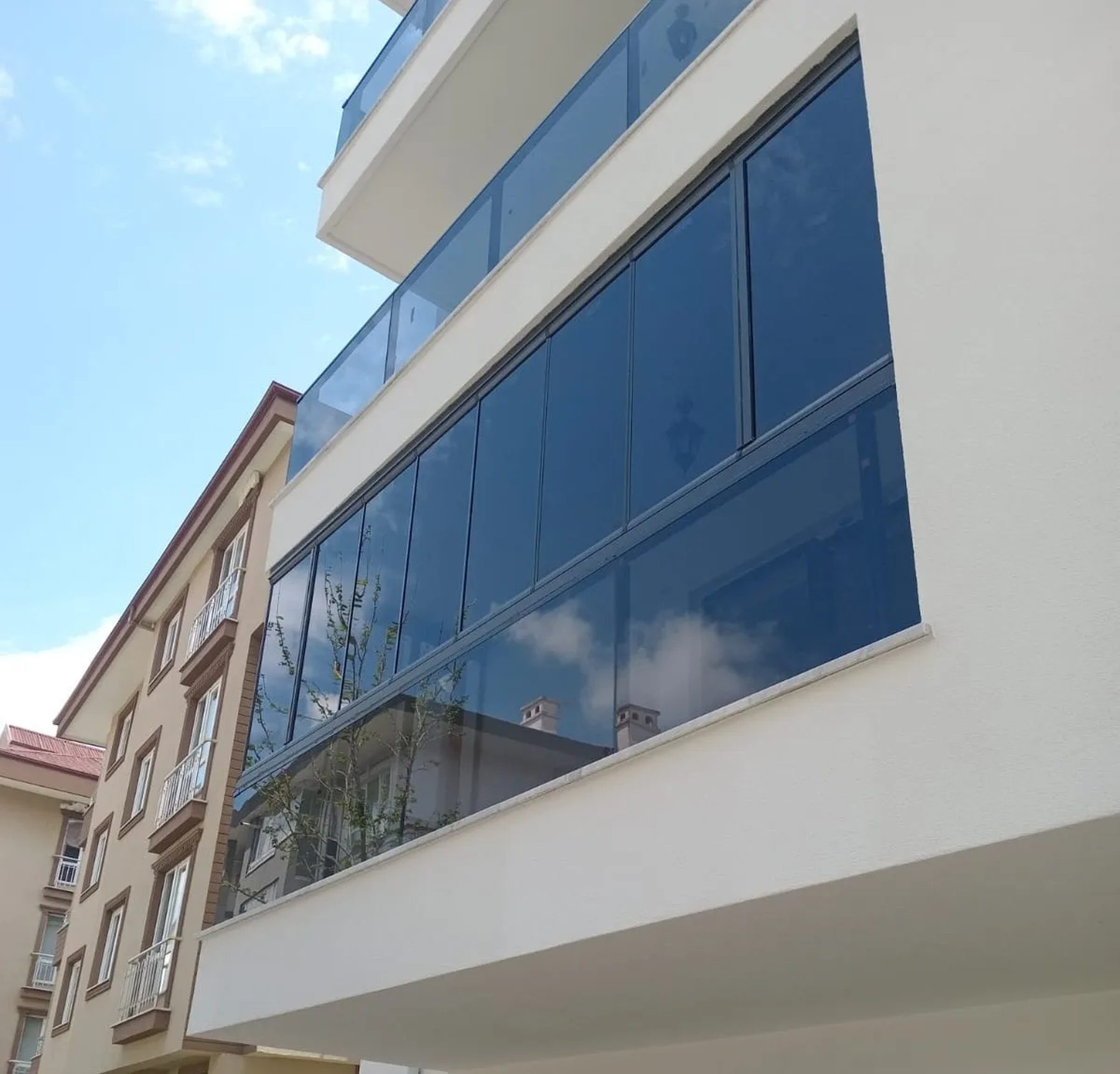 Statü Optima 08 Preisgünstiger Glasbalkon